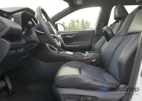 2020 Toyota Rav4 Xse z USA, uszkodzony, nr VIN 2T3EWRFV0LW064731